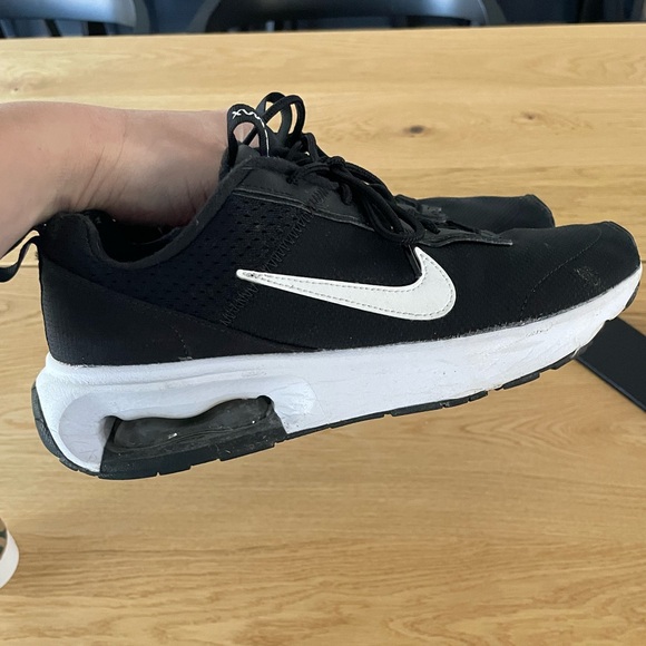 Nike Women's Air Max - Picture 4 of 5